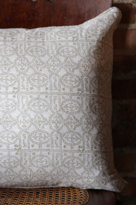 Palermo Elm Linen Pillow - 20