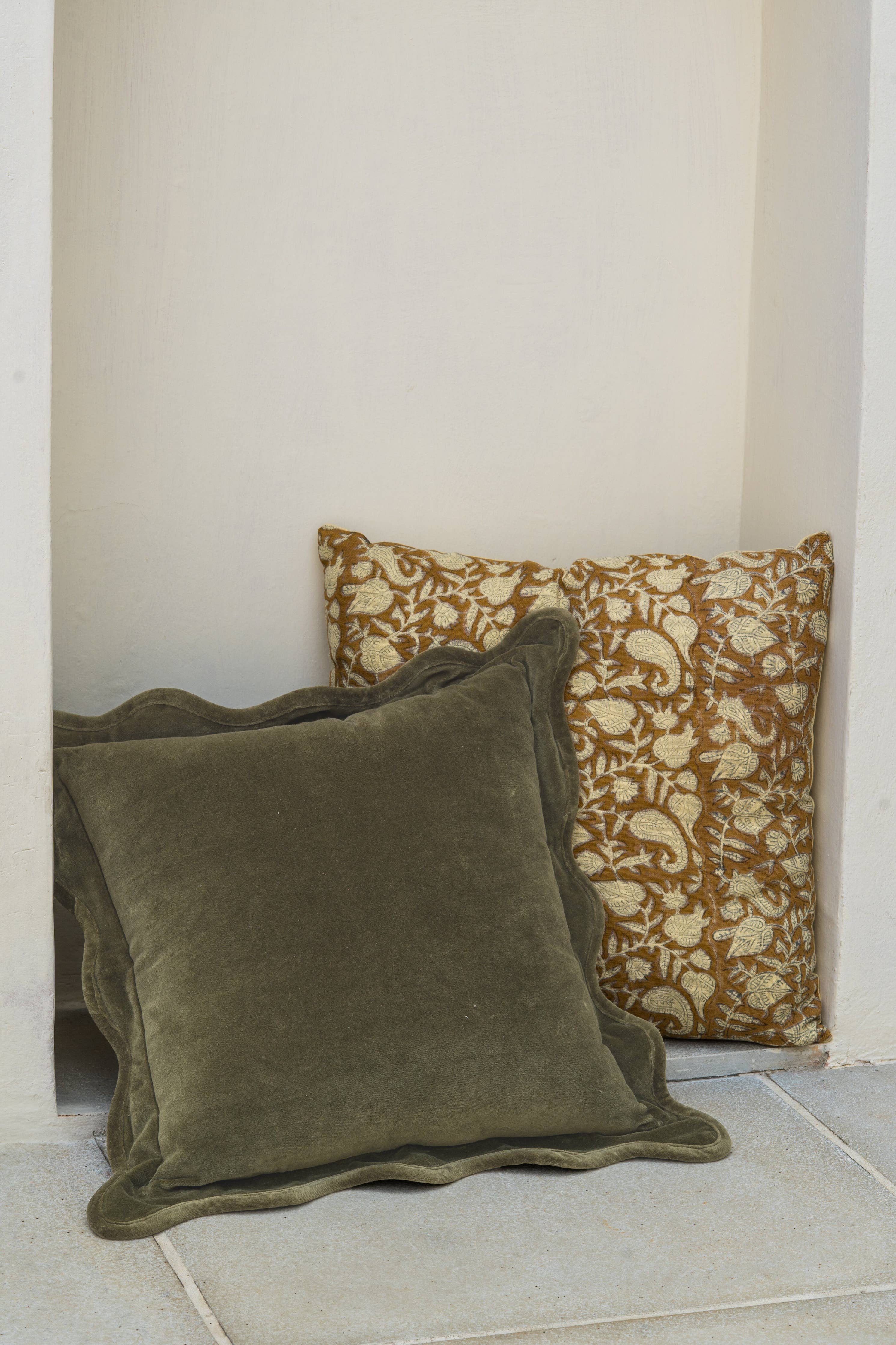 Scallop Velvet Pillow, Moss (20