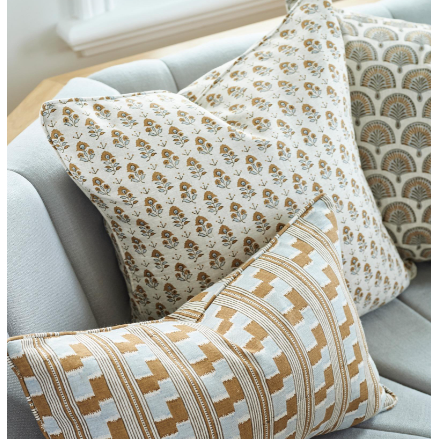 Kutch Sahara Linen Pillow - 22" x 22"