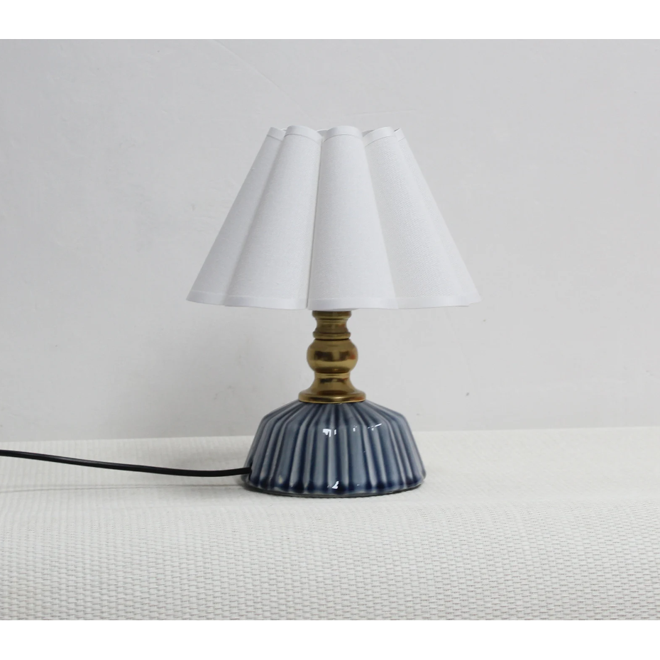 Scallop Off-White Fabric W/White Trim Ceramic Lamp