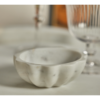 Scalloped Marble Condiment Bowl