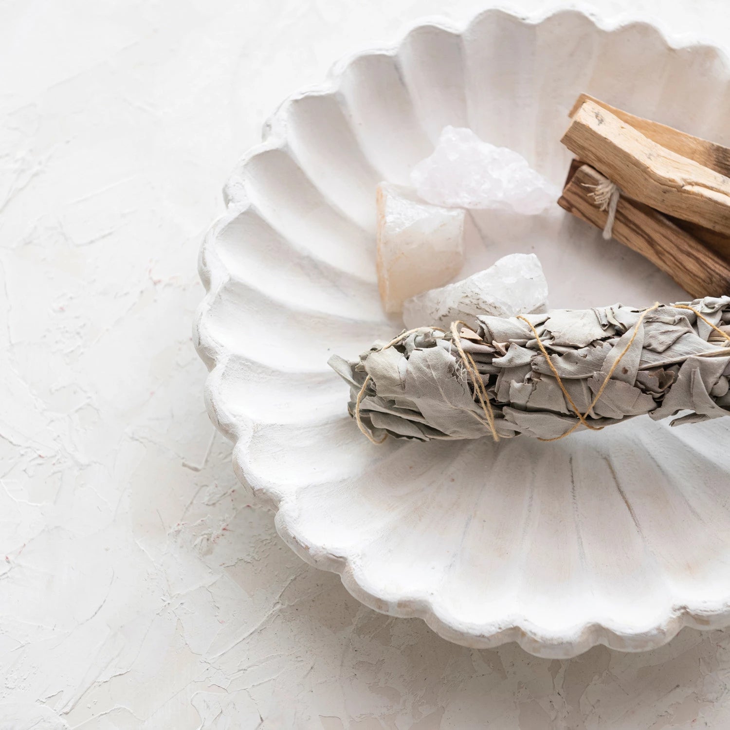 Decorative Mango Wood Scalloped Dish