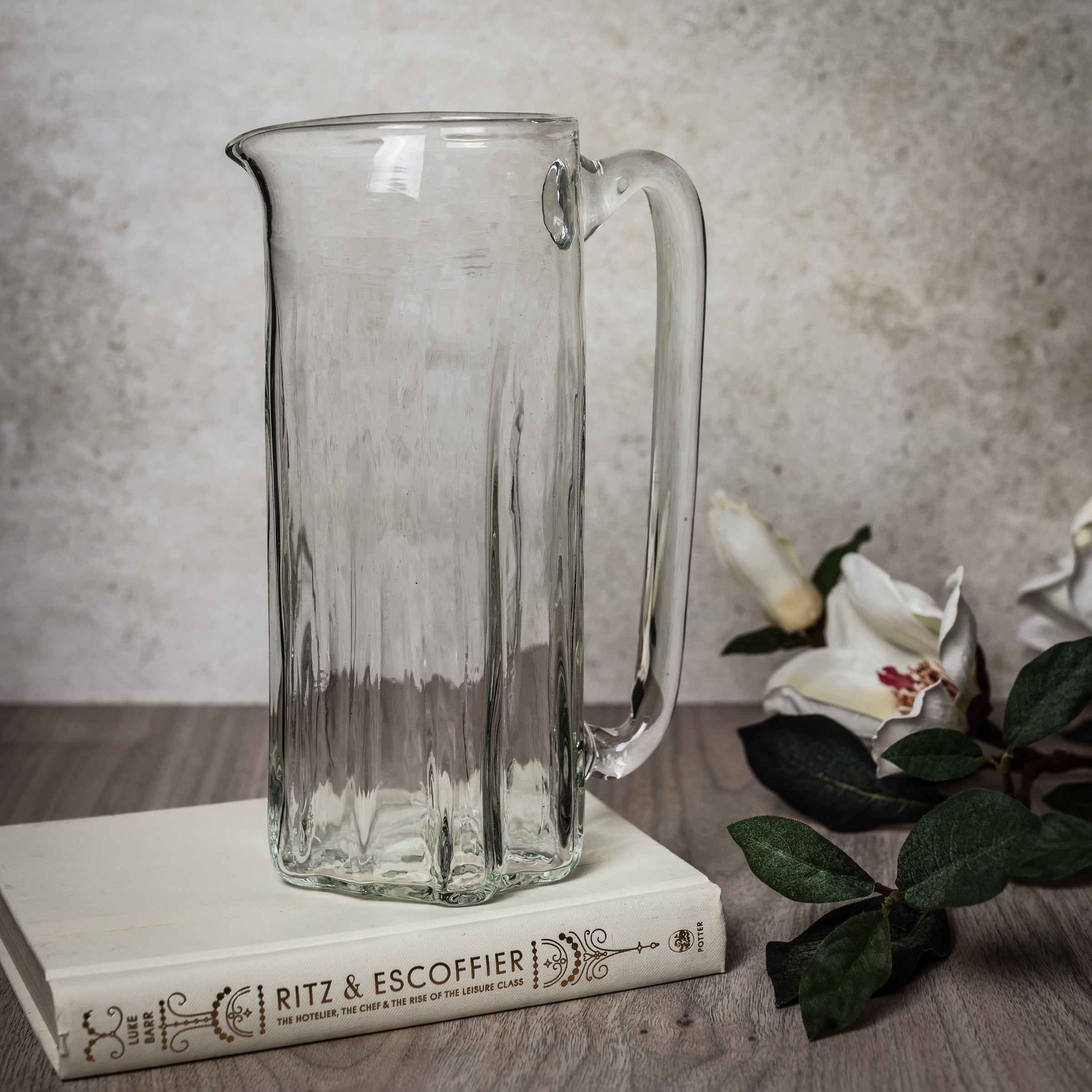 Isabella Pitcher - Large