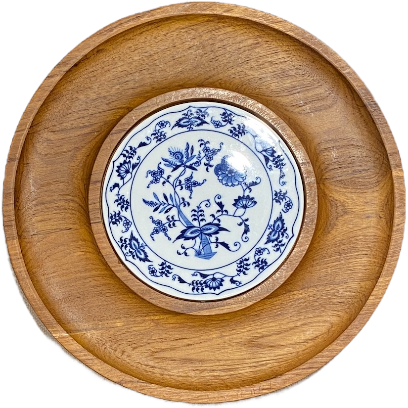 Vintage Blue Onion Ceramic & Teak Board